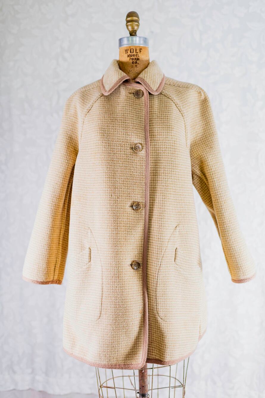 Vintage 60s 70s Reversible Wool Swing Coat, Camel Cream Houndstooth Classic, SM